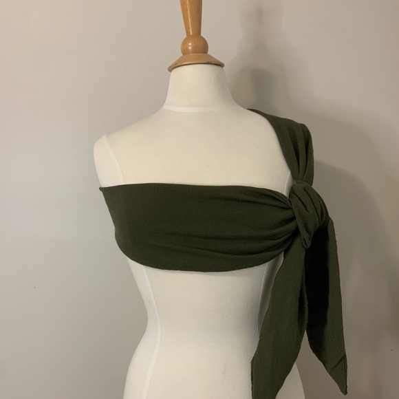 SOLD!! Multi-tie scarf / shirt - Picture 6 of 8